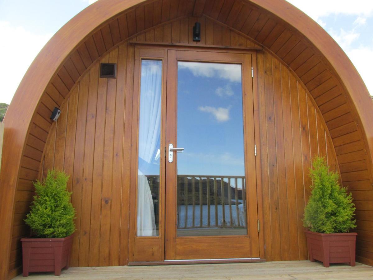 Loch Cromore Holiday Pods Екстериор снимка