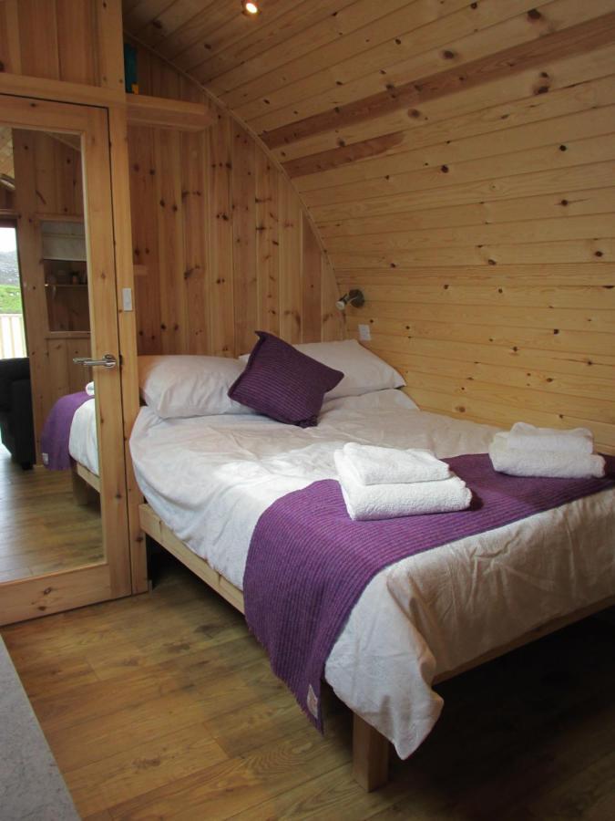 Loch Cromore Holiday Pods Екстериор снимка